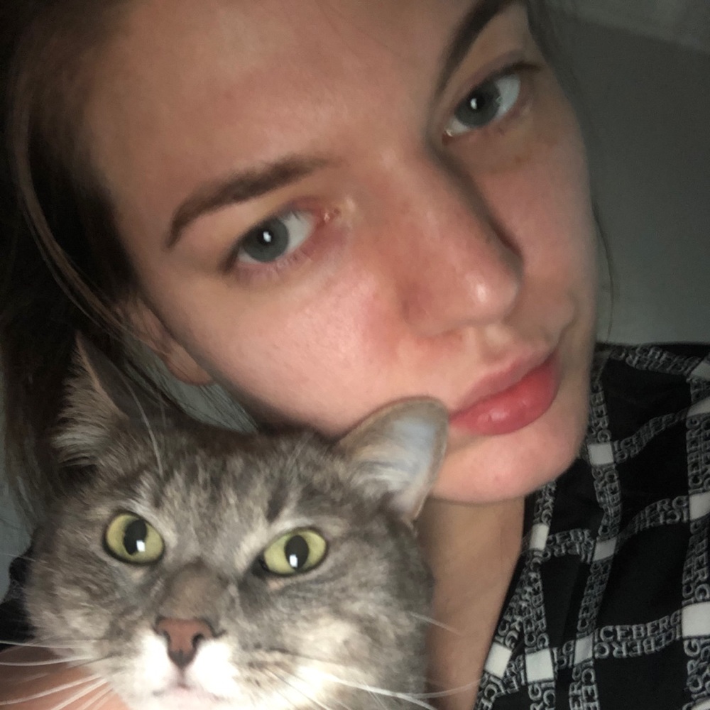 Meet your Posher, Phoebe